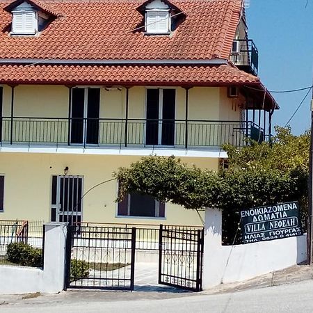 Villa Nefeli Loútsa Екстериор снимка