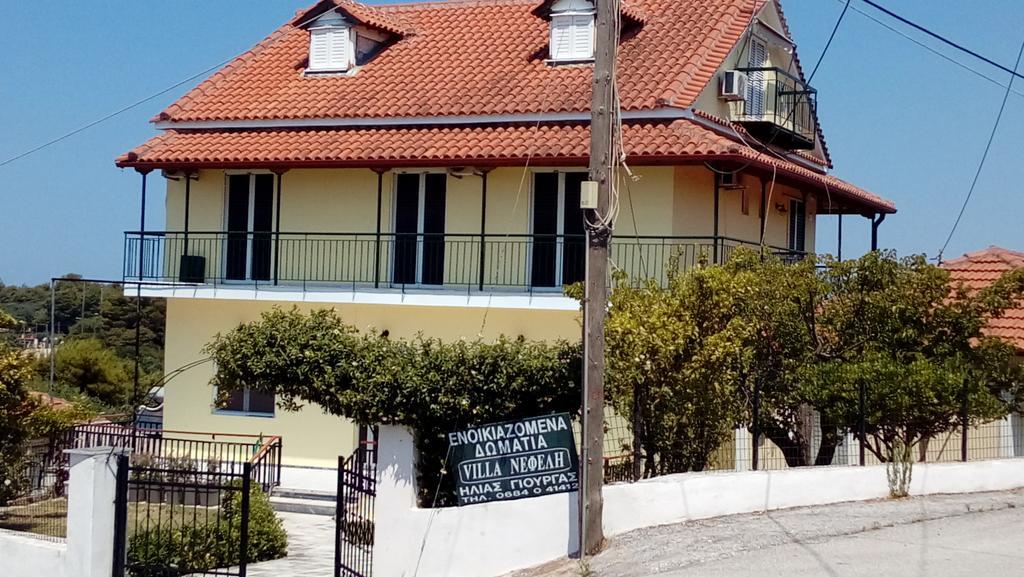 Villa Nefeli Loútsa Екстериор снимка